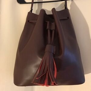 Vittoria Napoli genuine leather bucket bag